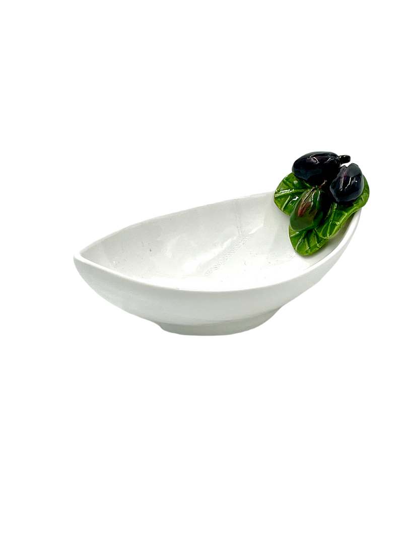 Condiment Dish with Raised Olives 02